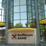 Raiffeisen kupuje udziały w Polbanku